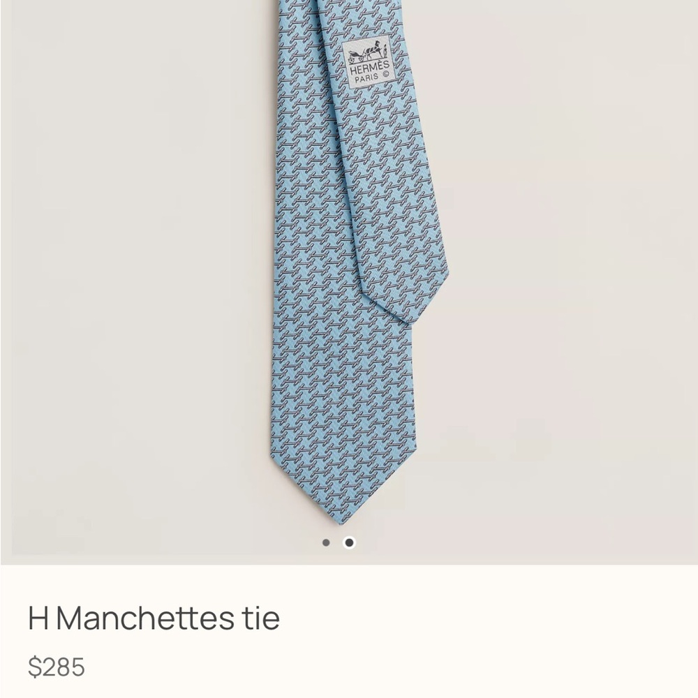 NWT Hermès Blue Silk Tie with Gift Box and Ribbon